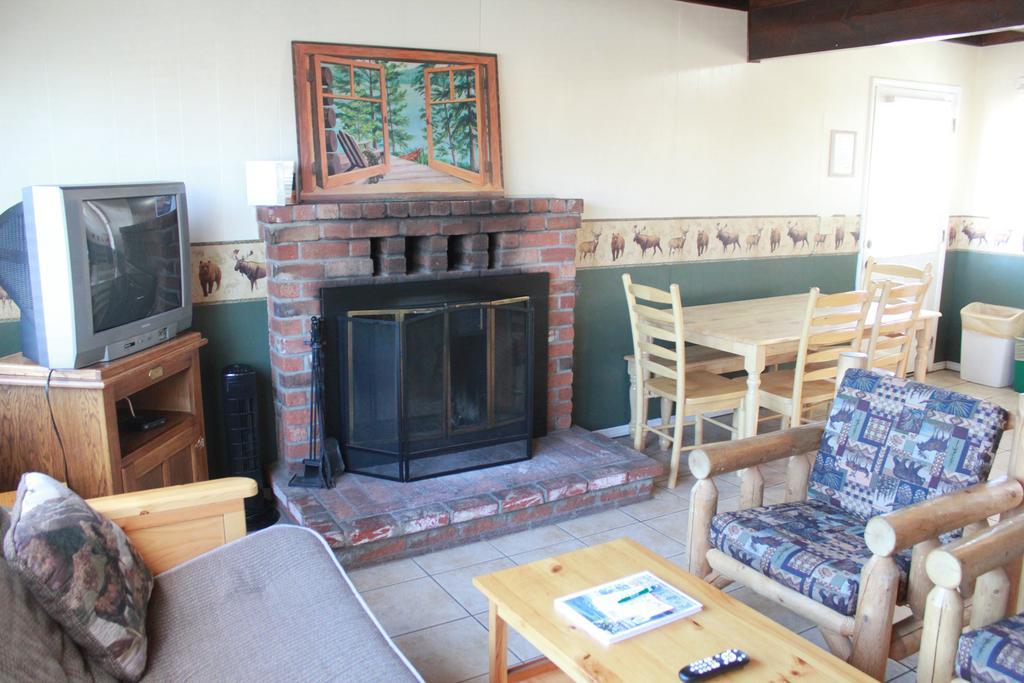 °HOTEL FIRESIDE LODGE BIG BEAR LAKE, CA 2* (United States) - from US